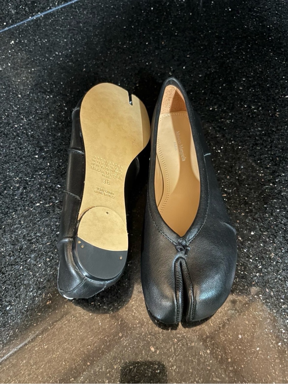 Maison Martin Margiela black Tabi ballet flats - Picture 6 of 6